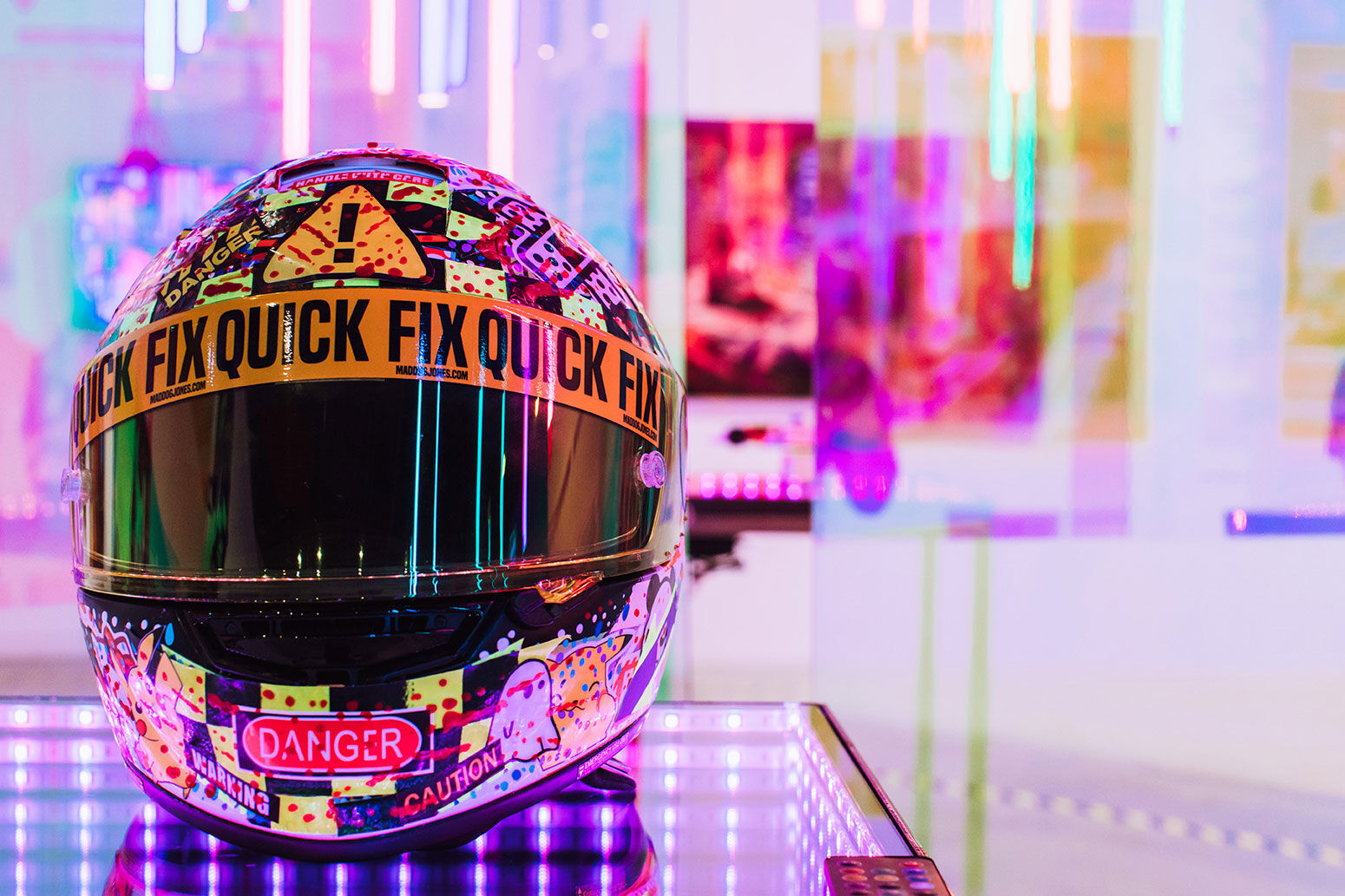 マッド・ドッグ・ジョーンズ世界初個展「AFTERL-IFE WORLD